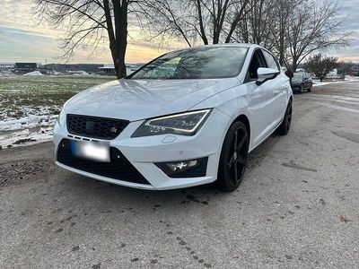 Second-hand Seat Leon FR 150 CP (110 kW) 2015 Alb Berlinǎ
