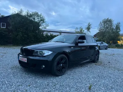 Gebraucht BMW 118 M Sport 143 PS (105 kW) 2009 Schwarz Kleinwagen