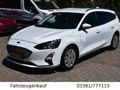Gebraucht Ford Focus Cool & Connect 120 PS (88 kW) 2020 Weiß Kombi