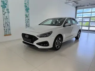 Neu Hyundai i30 GO! 97 PS (71 kW) 2025 Metallic