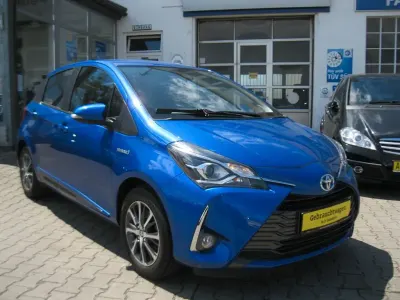 Gebraucht Toyota Yaris Hybrid Club 75 PS (55 kW) 2019 Blau Limousine