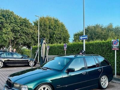 Second-hand BMW 328 Basis 193 CP (141 kW) 1995 Verde Break