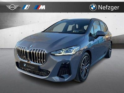 Grau Gebraucht 2024 BMW 220 Active Tourer Efficient Dynamics Van / Kleinbus | 38.900 € (Fairer Preis)