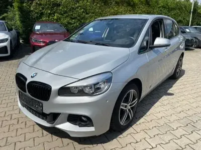 Gebraucht BMW 218 Active Tourer Sport Line 150 PS (110 kW) 2014 Silber Van / Kleinbus