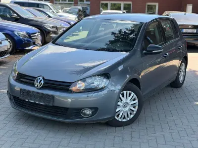 Gebraucht VW Golf VI Trendline 110 PS (80 kW) 2009 Grau Kleinwagen