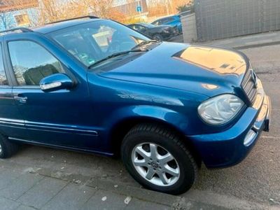 Mercedes ML320