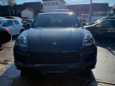Schwarz Gebraucht 2022 Porsche Cayenne GTS SUV | 93.500 € (Fairer Preis)