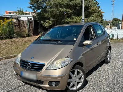 Gebraucht Mercedes A180 95 PS (69 kW) 2004 Gold Limousine