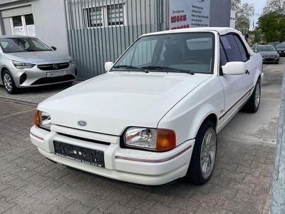 Gebraucht Ford Escort Cabriolet Sport 90 PS (66 kW) 1987 Weiß Cabrio