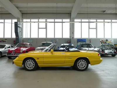 Gebraucht Alfa Romeo Spider 120 PS (88 kW) 1992 Giallo ginestra Cabrio