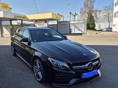 Mercedes C63 AMG