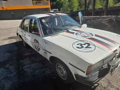 Gebraucht Opel Ascona 60 PS (44 kW) 1979 Weiß Limousine