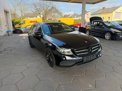 Gebraucht Mercedes E220 194 PS (142 kW) 2016 Schwarz Kombi