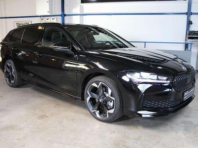 Neu Skoda Superb SportLine 204 PS (150 kW) 2026 Onyxschwarz metallic Kombi
