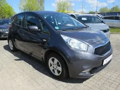 Second-hand Kia Venga Attract 90 CP (66 kW) 2017 Gri Hatchback