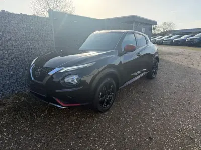 Gebraucht Nissan Juke 117 PS (86 kW) 2020 Black fuji sunset red (metallic) SUV