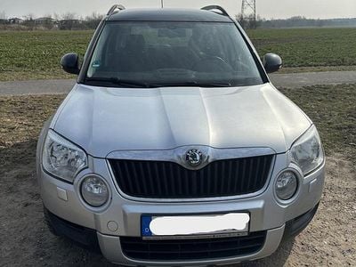 Gebraucht Skoda Yeti Adventure 122 PS (89 kW) 2014 Silber SUV