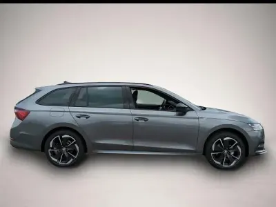 Gebraucht Skoda Octavia SportLine 150 PS (110 kW) 2024 Manufacturer Kombi