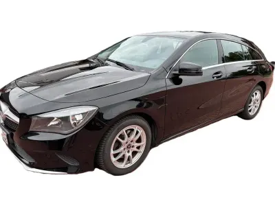 Gebraucht Mercedes CLA180 Shooting Brake 109 PS (80 kW) 2017 Schwarz Kombi