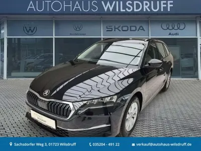 Gebraucht Skoda Octavia Selection 150 PS (110 kW) 2025 Schwarzmagic perleffekt Kombi