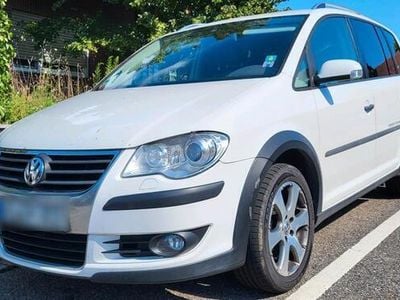 VW Touran Cross