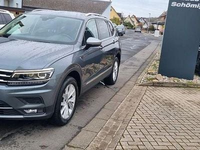 Gebraucht VW Tiguan Allspace Highline 150 PS (110 kW) 2020 Grau SUV