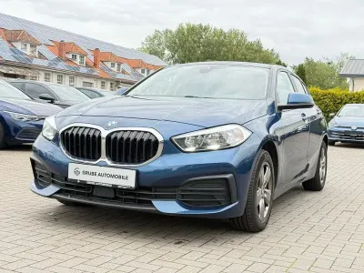 Używany BMW 116 Advantage 116 KM (85 kW) 2021 Niebieski Hatchback