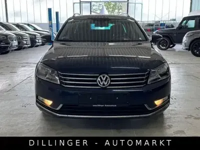 Gebraucht VW Passat Comfortline 140 PS (102 kW) 2012 Night blue Kombi