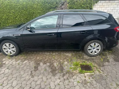 Gebraucht Ford Mondeo 116 PS (85 kW) 2011 Schwarz Kombi