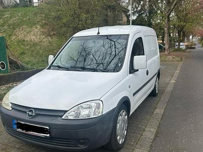 Second-hand Opel Combo 101 CP (74 kW) 2005 Alb Monovolum