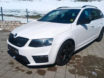Gebraucht Skoda Octavia RS 184 PS (135 kW) 2016 Weiß Kleinwagen
