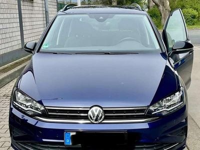 Usata VW Golf Sportsvan IQ Drive 116 CV (85 kW) 2019 Blu Monovolume