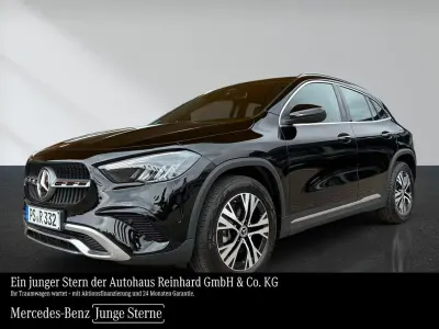 Gebraucht Mercedes GLA180 136 PS (100 kW) 2026 Schwarz SUV