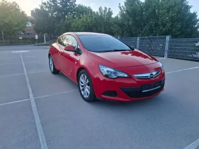 Gebraucht Opel Astra Basis 170 PS (125 kW) 2016 Power rot/traffic red ral3020 Coupé