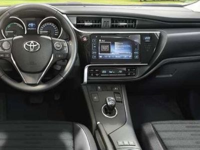 Toyota Auris Hybrid