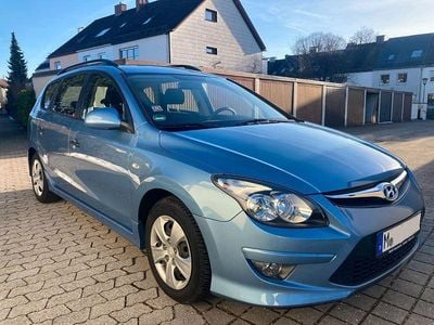 Blau Gebraucht 2011 Hyundai i30 Kombi | 4.950 € (Fairer Preis)