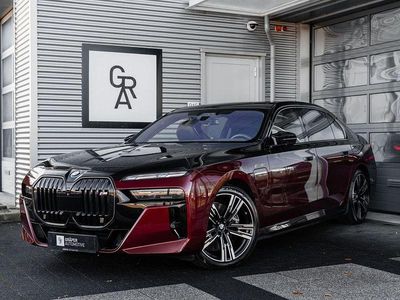 Usado BMW M760e 2024 Vermelho Sedan