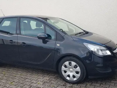 Gebraucht Opel Meriva Edition 120 PS (88 kW) 2014 Schwarz Van / Kleinbus