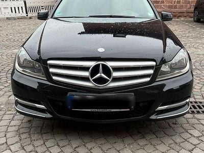 Gebraucht Mercedes C200 Avantgarde 136 PS (100 kW) 2011 Schwarz Kombi