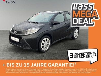 Black mica / ink Gebraucht 2022 Toyota Aygo Play Kleinwagen | 12.980 € (Etwas zu teuer)