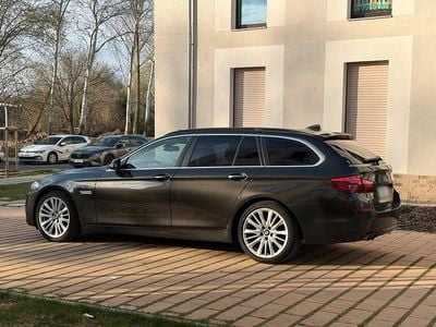Gebraucht BMW 520 184 PS (135 kW) 2014 Braun Kombi