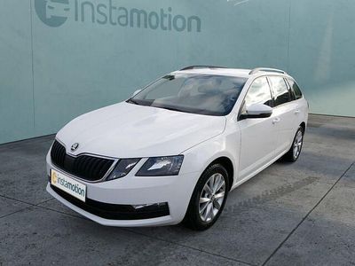 Weiß Gebraucht 2020 Skoda Octavia Ambition Kombi | 14.590 € (Guter Preis)