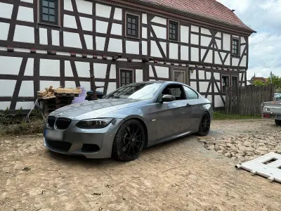 Gebraucht BMW 335 530 PS (389 kW) 2008 Grau Coupé