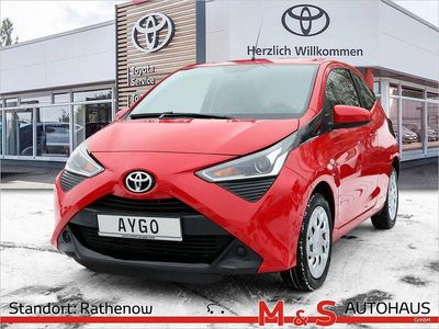 Gebraucht Toyota Aygo X-play 72 PS (52 kW) 2020 Rot Kleinwagen