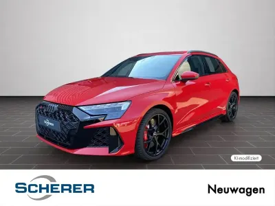 Neu Audi RS3 Sport 400 PS (294 kW) 2026 Progressivrot metallic (metallic) Limousine