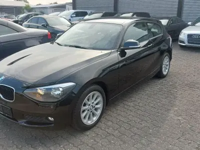 Gebraucht BMW 114 Sport Line 102 PS (75 kW) 2012 Schwarz Kleinwagen