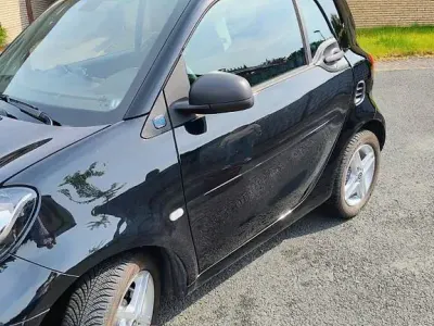 Używany Smart ForTwo Electric Drive 60 kW (82 KM) 2022 Czarny Coupe