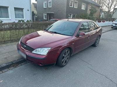 Gebraucht Ford Mondeo 146 PS (107 kW) 2001 Rot Limousine