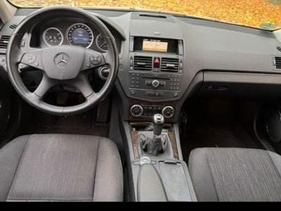 Silber Gebraucht 2008 Mercedes C220 Limousine | 9.999 € (Etwas zu teuer)