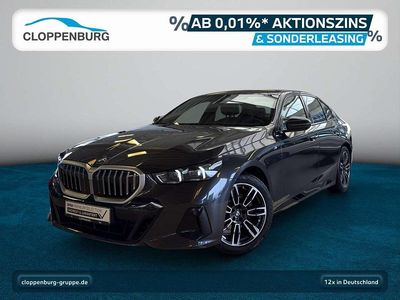 Gebraucht BMW 520 M Sport 197 PS (144 kW) 2024 Sophistograu brillanteffekt Limousine